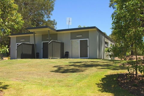 Honeybee Country Accommodation - Getaway Accommodation 4