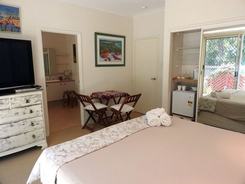 Howies Place Noosa - Getaway Accommodation 3