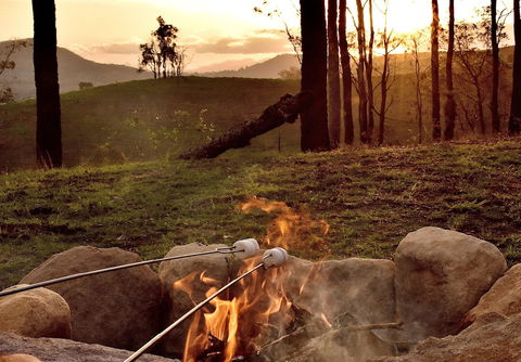 Ketchup's Bank Glamping - Getaway Accommodation 4
