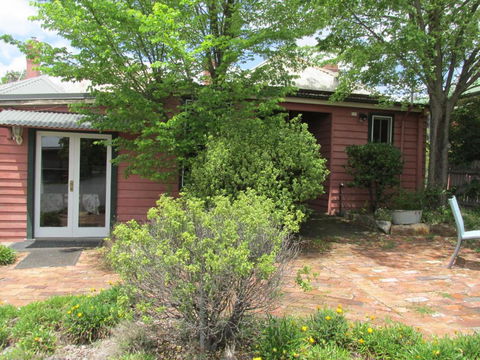 Henrys Cottage - Getaway Accommodation 6