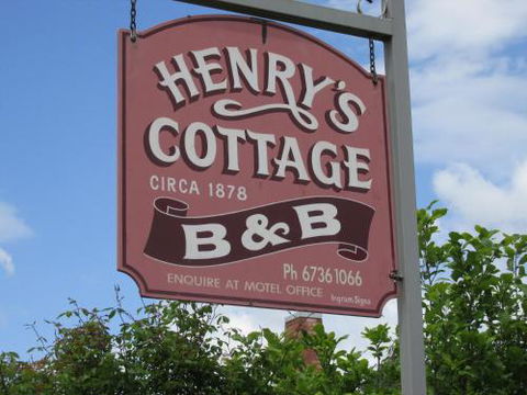 Henrys Cottage - Getaway Accommodation 2
