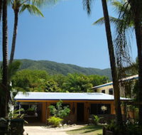 Clifton Beach House - Getaway Accommodation