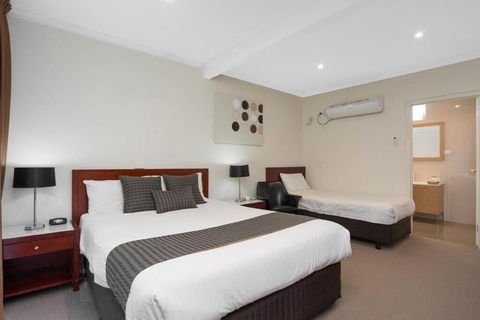 New Crossing Place Motel & Apartments - Getaway Accommodation 1