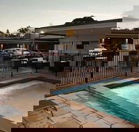 New Crossing Place Motel  Apartments - Getaway Accommodation