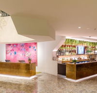 Eatons Hill Hotel - Getaway Accommodation