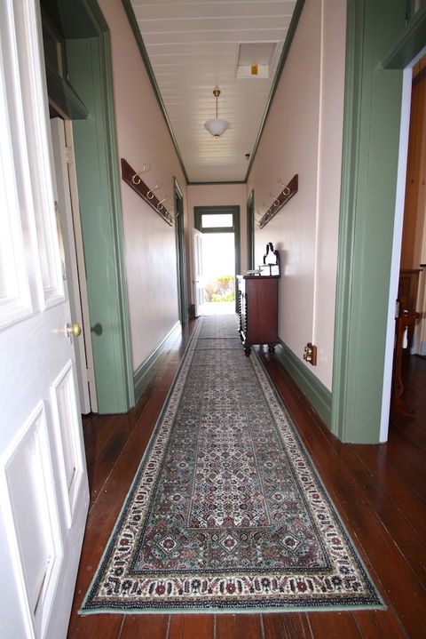 Lavender Vale Cottages - Getaway Accommodation 4