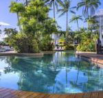 Cairns Luxury Seafront Apartment - Getaway Accommodation