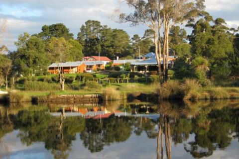 Nornalup Riverside Chalets - Getaway Accommodation 0