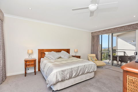 Lavina Luxury Beach House - Getaway Accommodation 5