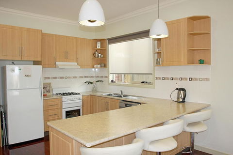 Into Freedom - Getaway Accommodation 5