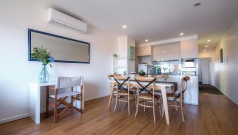 Waterfront Apartments Marinaquays Apt 221 & Apt 234 - Getaway Accommodation 3