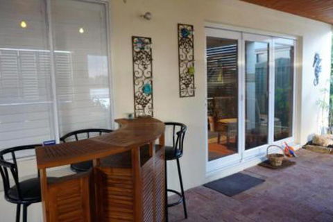 Holiday House - Getaway Accommodation 4