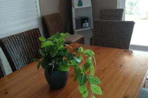 Holiday House - Getaway Accommodation 3