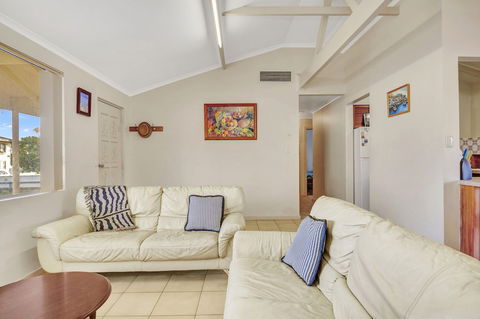Break Away - Getaway Accommodation 5