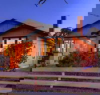 Grace's Spa Cottage - Getaway Accommodation
