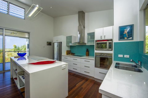 Horseshoe Bay Vista - Getaway Accommodation 2