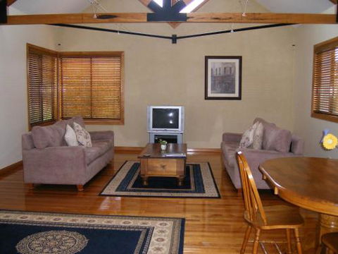 Bella Villa - Getaway Accommodation 2