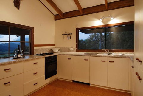 Cloud 9 - Getaway Accommodation 6