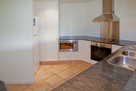 27 @ Cayman Villas - Getaway Accommodation 2