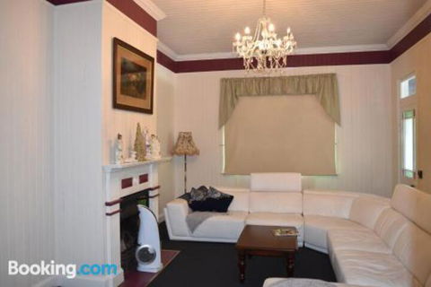 YesterYear On West - Getaway Accommodation 4