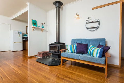 Pambula Family Beach House - Getaway Accommodation 2