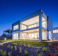Sovereign Point on the Marina - Getaway Accommodation