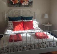Art Deco Cottage - Getaway Accommodation