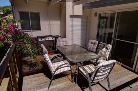 Henny's Of Merimbula - Getaway Accommodation 6