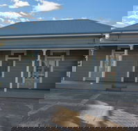 The Pambula Cottage - Getaway Accommodation