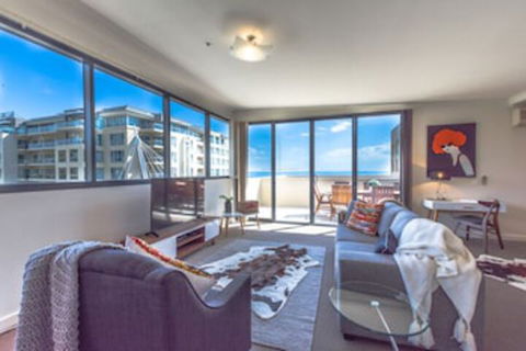Seaview Penthouse - Getaway Accommodation 0