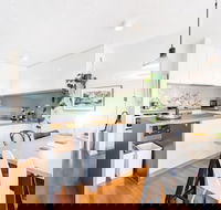 ISAAC 1BDR South Melbourne Apartment - Getaway Accommodation