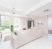 Magnolias at Fingal Bay - Getaway Accommodation