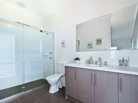 Seas The Day - Getaway Accommodation 1