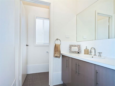 Seas The Day - Getaway Accommodation 5