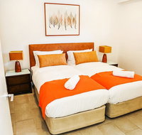 Temple 313 Recently Refurbished 3BR Apt - Getaway Accommodation