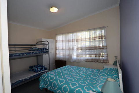 The Surf Way Cottage Berrara - Getaway Accommodation 2