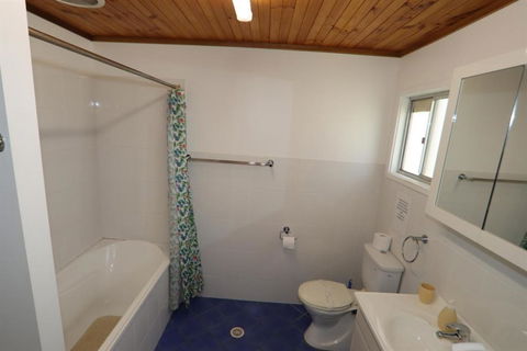 The Surf Way Cottage Berrara - Getaway Accommodation 1