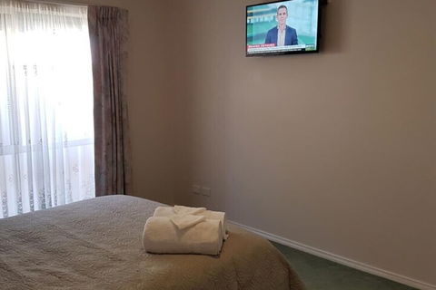 Cobram Cottage - Getaway Accommodation 4