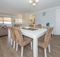 Pebble Pde 1 / 14 Fingal Bay - Getaway Accommodation