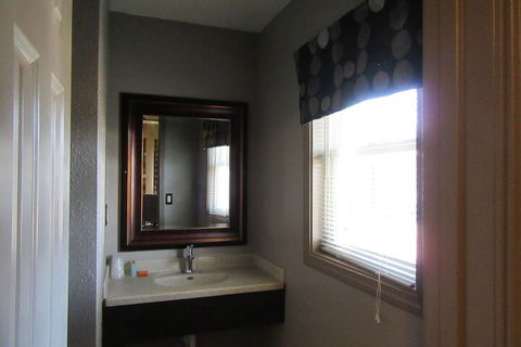 Hepburn Springs Escape Villa 9 - Getaway Accommodation 6