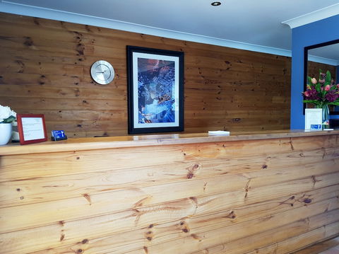 Colonial Motel And Serviced Apartments - Getaway Accommodation 0