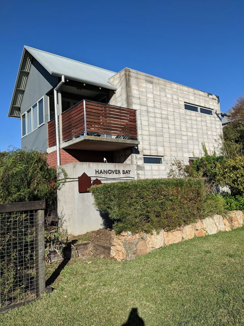 Hanover Bay Apartments - Getaway Accommodation 1
