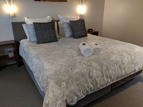 Hanover Bay Apartments - Getaway Accommodation 6