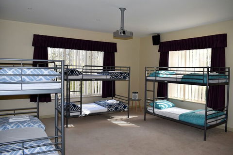 Luxury Bungalow - Getaway Accommodation 1