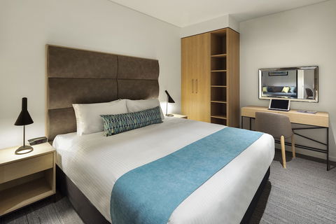 Quality Hotel Lakeside Bendigo - Getaway Accommodation 2