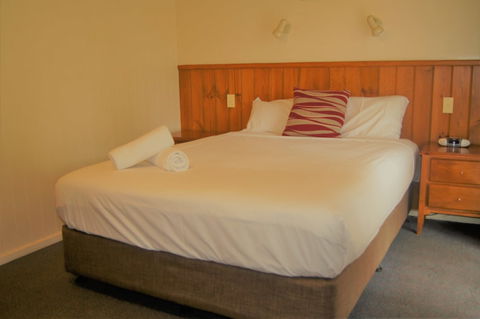 Quality Hotel Lakeside Bendigo - Getaway Accommodation 3