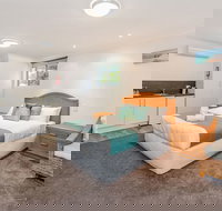 Adrift Apartments - Getaway Accommodation