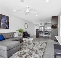 Direct Hotels - North Shore Kawana - Getaway Accommodation