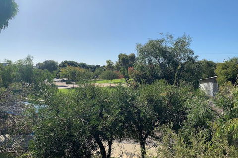 Dunsborough Deluxe Villa Retreat - Getaway Accommodation 2
