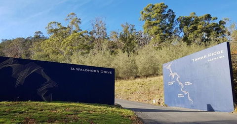 River Vineyard Retreat - Getaway Accommodation 0